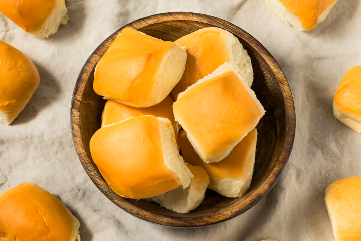 Amish Dinner Rolls