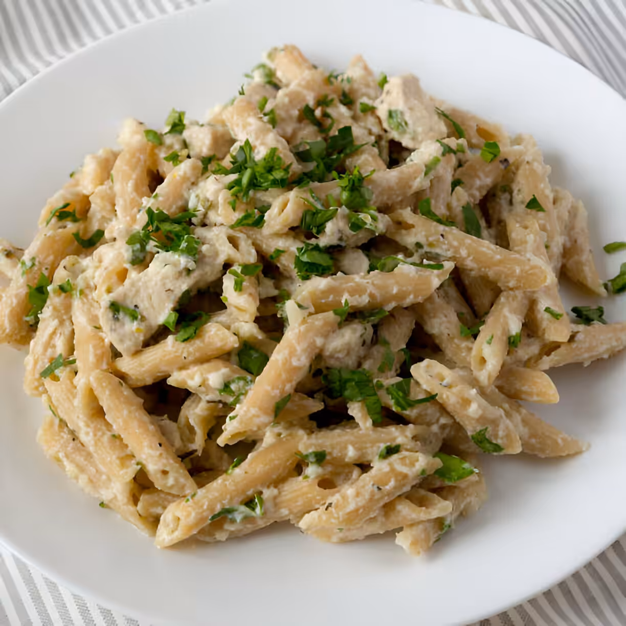 Creamy Chicken Bacon Ranch Pasta