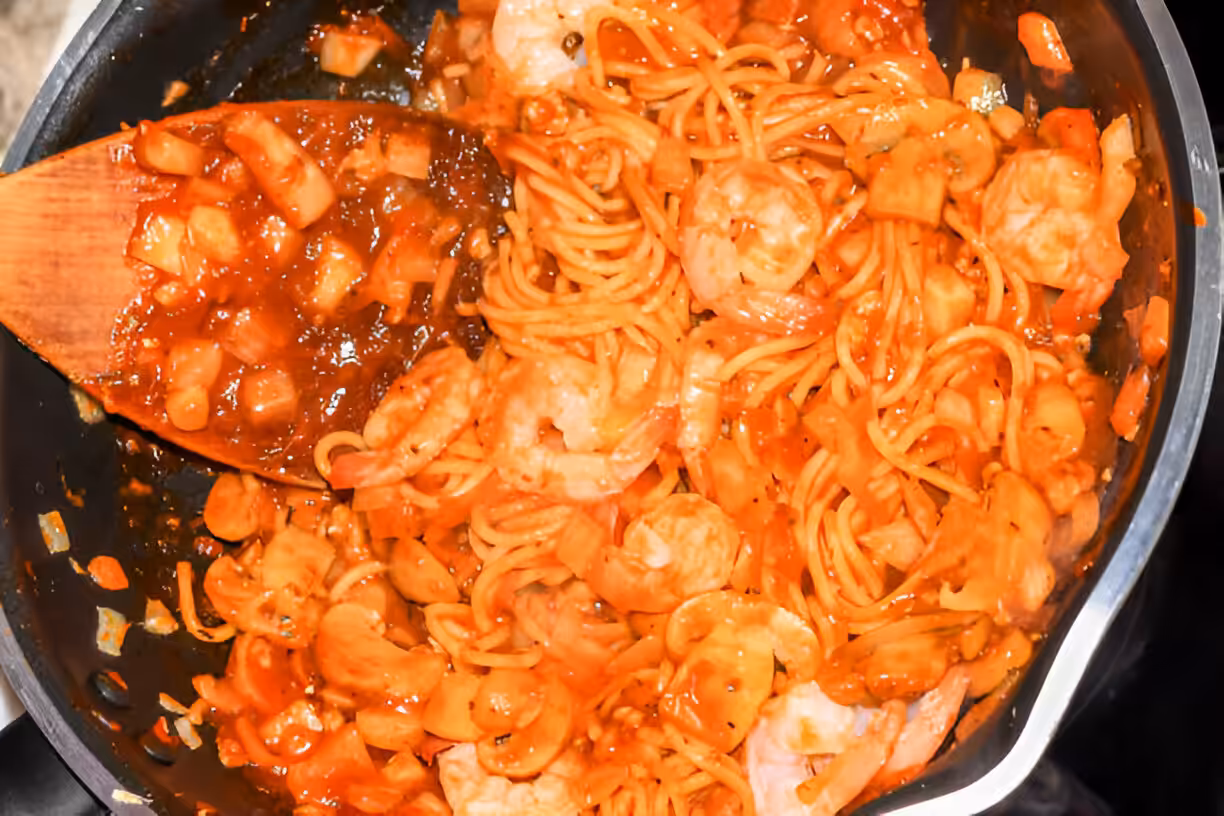 One Pan Creamy Tomato Pasta